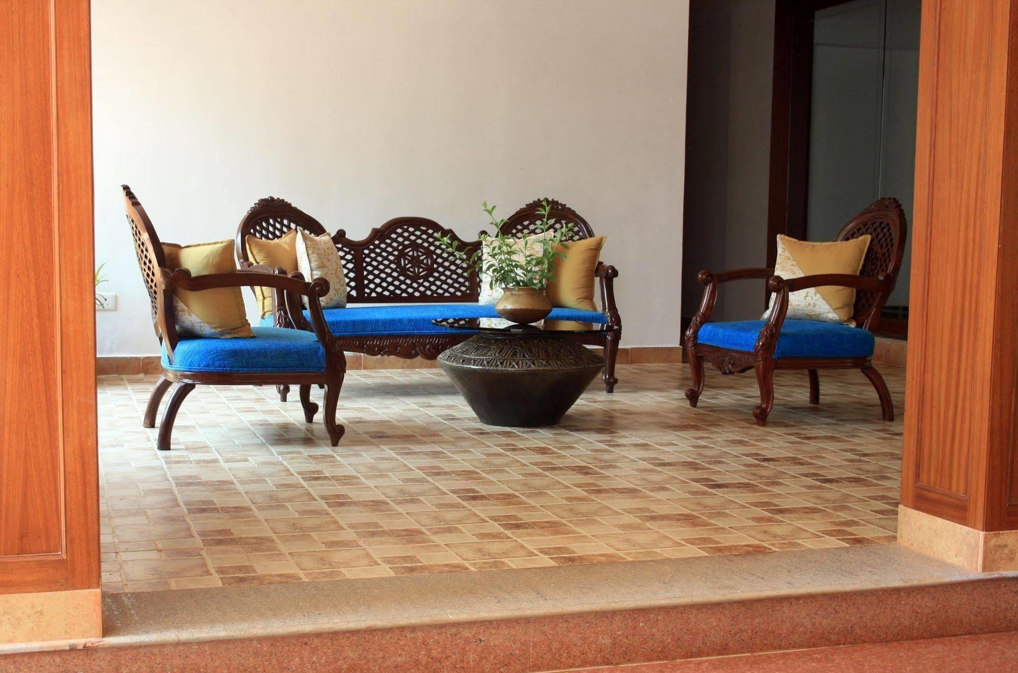 Crystal By Morpho, Goa Villagio Resort Betalbatim Buitenkant foto